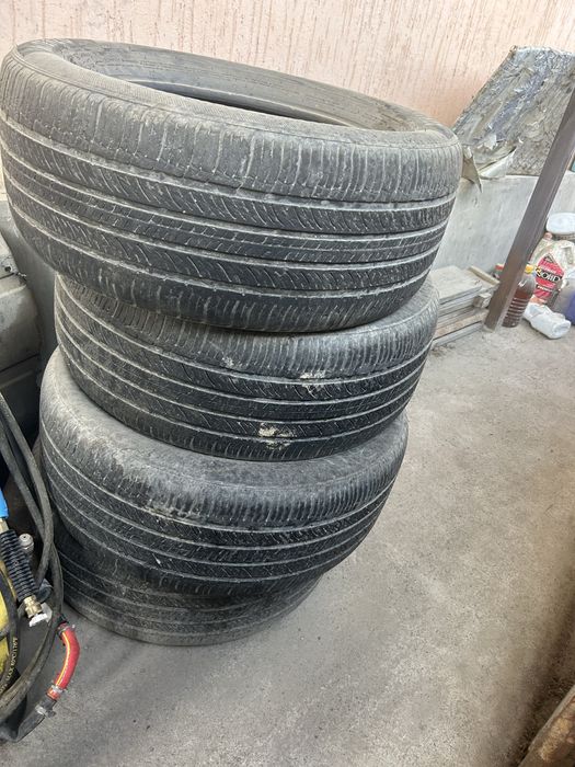 Продам шины для джипа