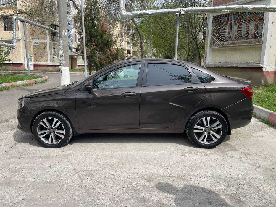 Срочно продаётся лада веста 2018 год механика
