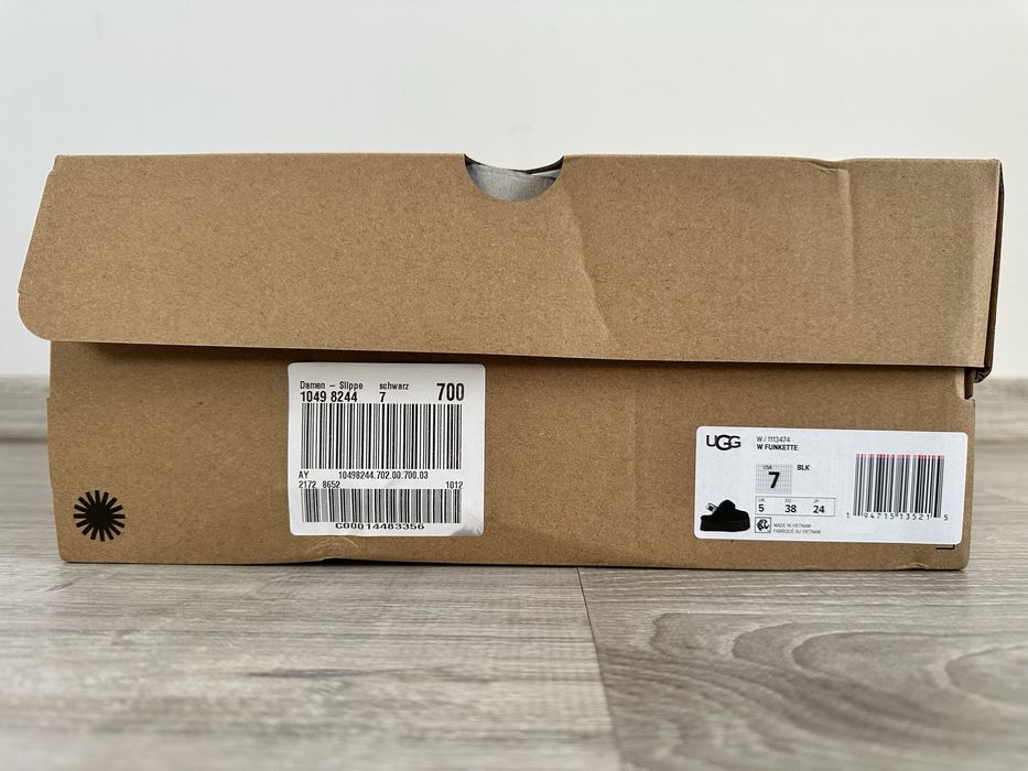 UGG Funkette 38 noi originale