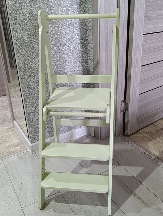 Детский растущий стул