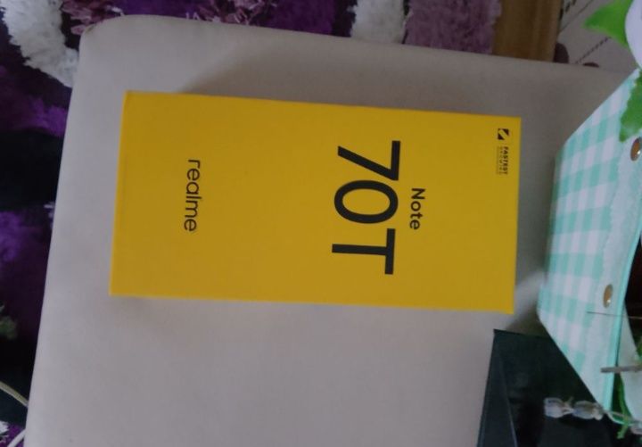 Vând Realme note 70t că nou