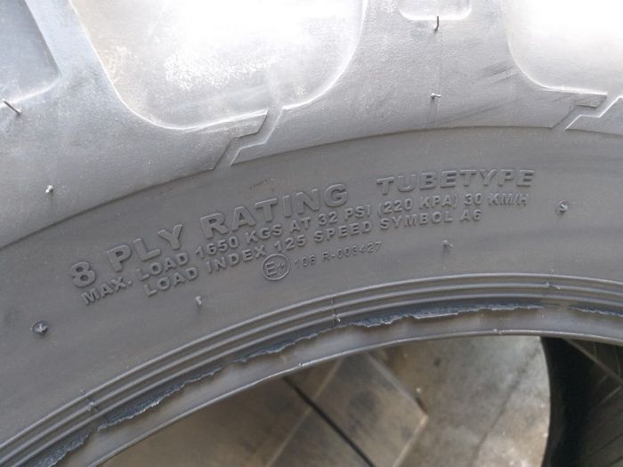 Cauciucuri noi 12.4-32 anvelope tractor OZKA 8PR livrare rapida R32