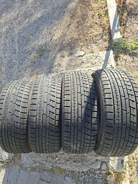 Продам шины 235/45/18 якохама