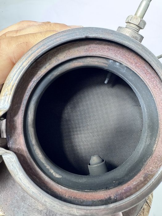 DPF филтър BMW F06 F12 F13 F10 F11  N57 35d 40d 313 кс 5 6 7 серия Н57 / dpf filtyr  8570020 / 8571020 / 8584897