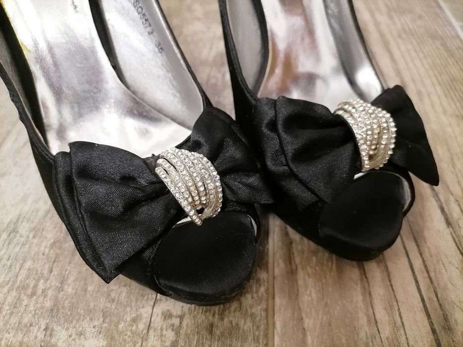 Дамски официални обувки