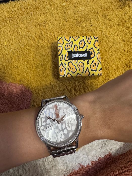 Часовник Just Cavali носен 2 пъти Без Забележки