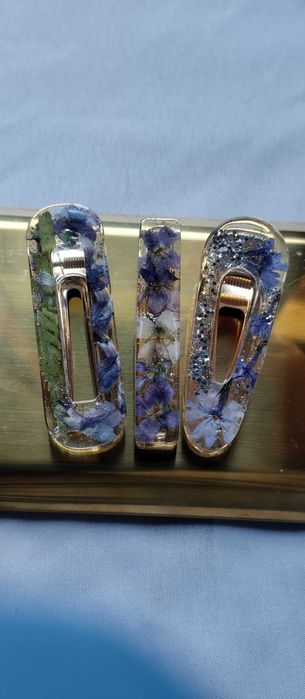 Шноли от епоксидна смола и естествени цветя