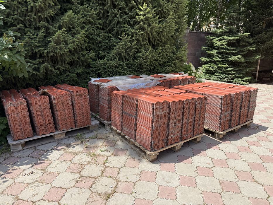 Керамическая черепица б/у в отлично состоянии