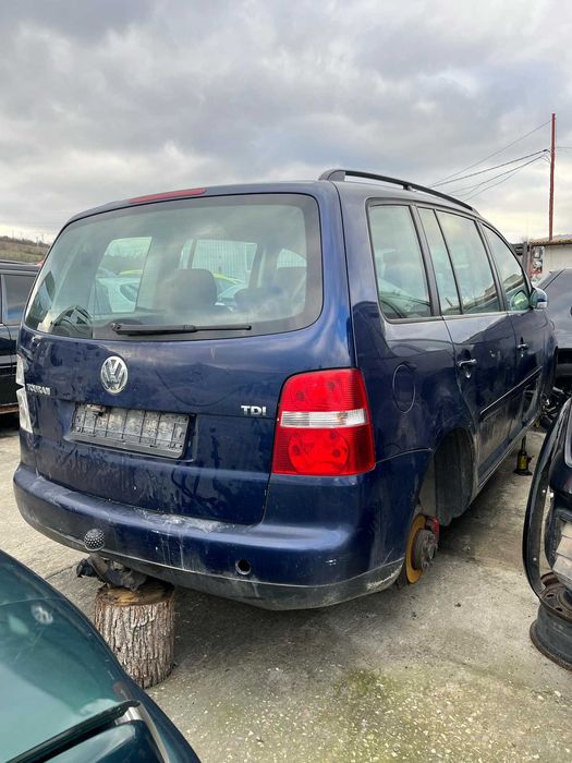 VW Touran Туран заден капак 1.9, 2005г. на части заден капак