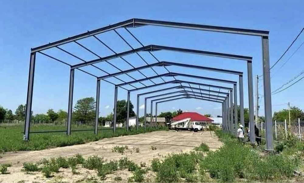 Facem hale metalice 10x30x4.  10x20x4.    10x25x4 accept variante auto