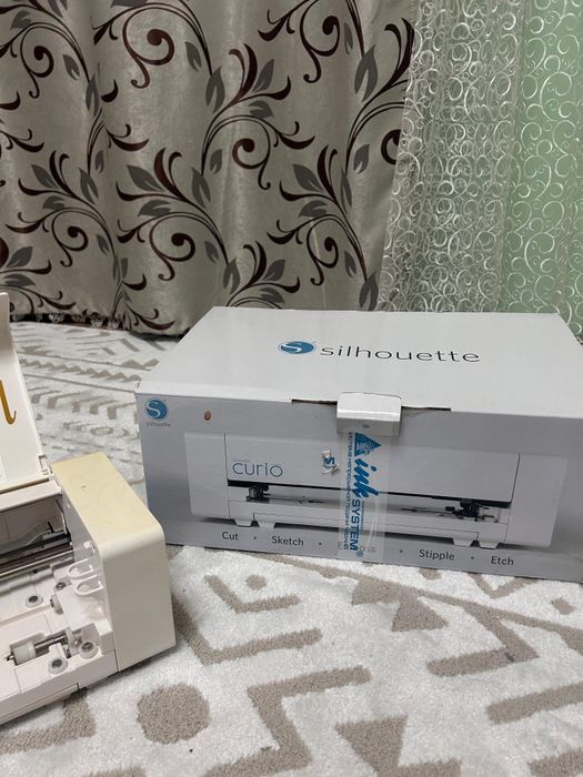 Продам плоттер curio