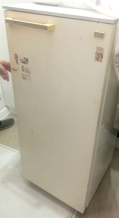 Холодильник сатылады