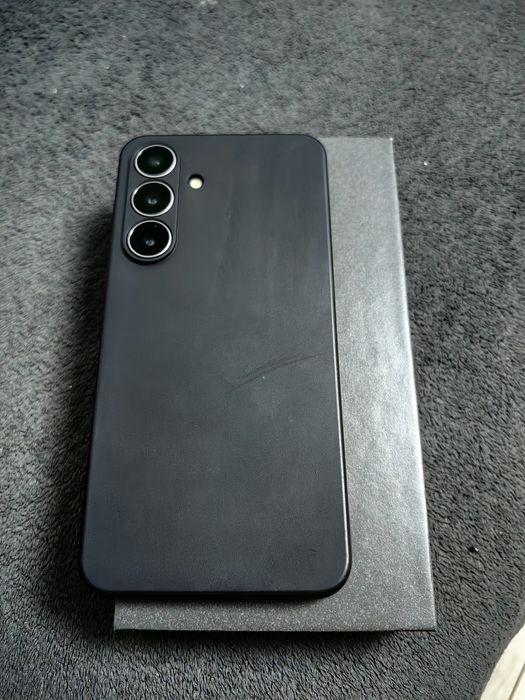 Samsung Galaxy S26 FE ca nou