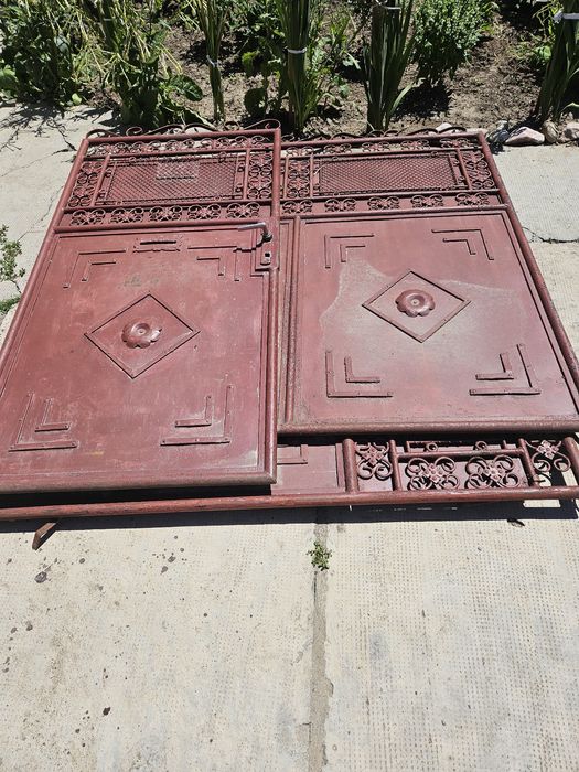 De vânzare poarta pietonala si  auto.