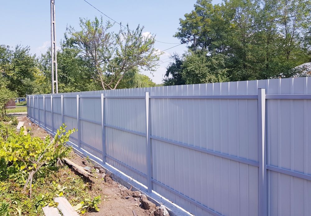 Garduri din sipca metalica, panou stil jaluzele, tabla,plasa bordurata