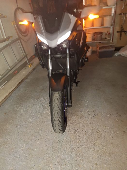Moto Yamaha Tracer 7