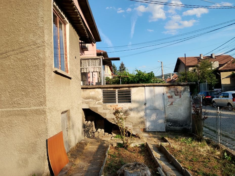 Продава се Къща в Перник, Ралица - 70 кв.м за 1215 €/кв.м - Снимка #1