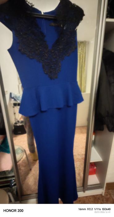 Платье вечерний продам