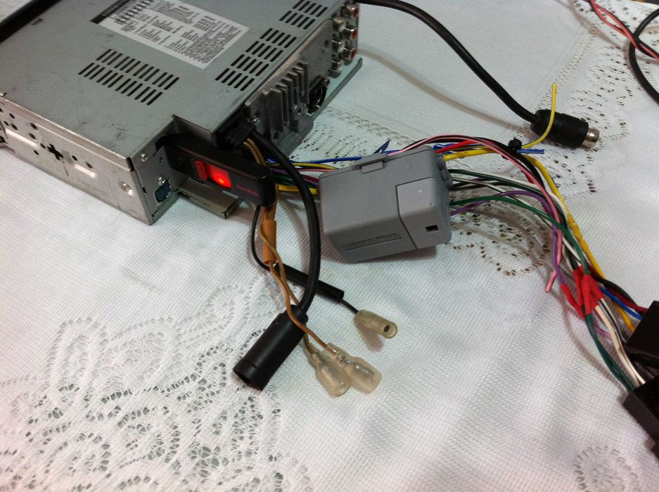 Player Alpine iDA-X300 /iDA-X200/IDA-X001/conectare iPod USB (statie