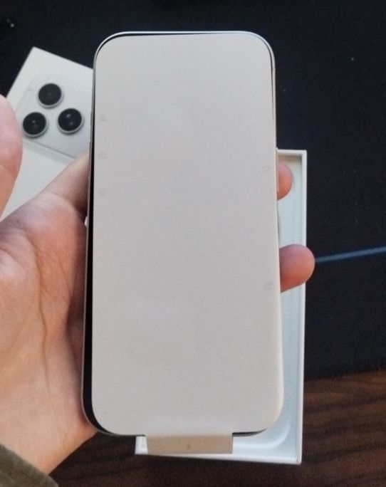 Iphone 17 pro silver srocnl not active ideal aybi yok