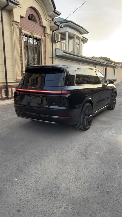 Li 9 Ultra 2026 без пробег