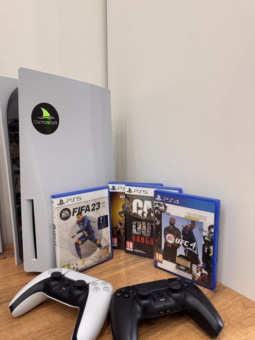 SONY PLAYSTATION 5 +доп геймпад, игры
