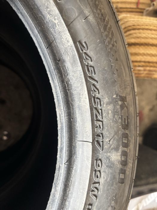 Комплект шин р17 на бмв