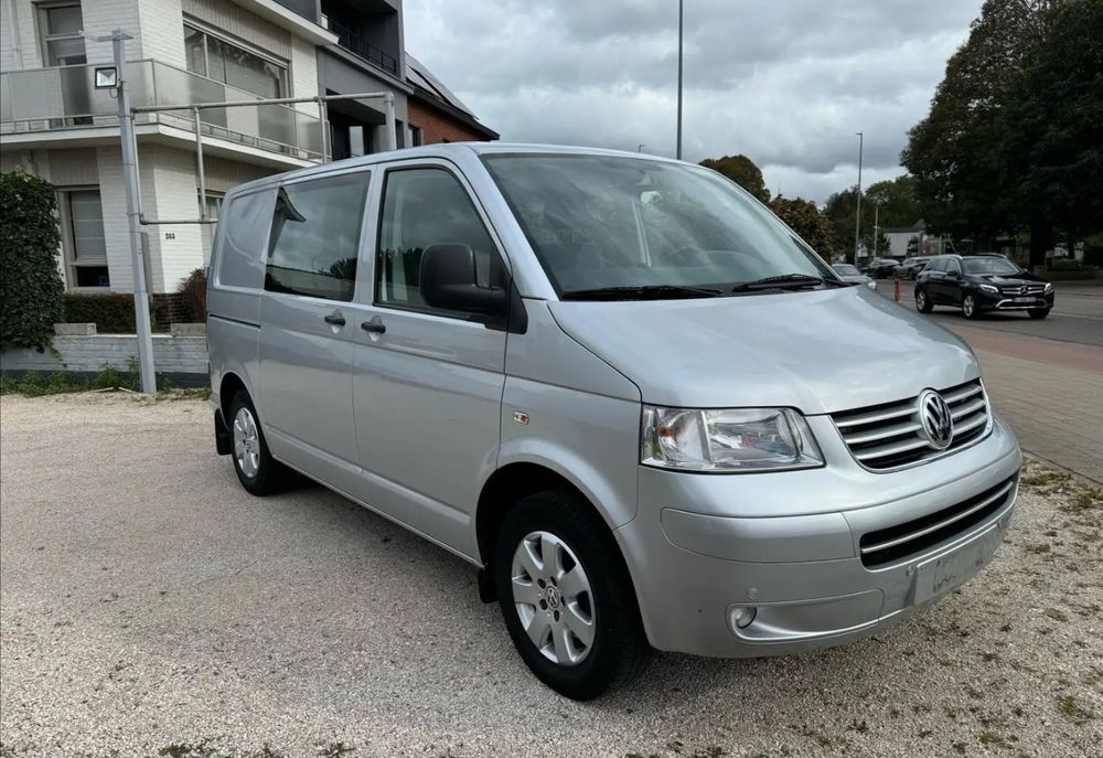 Piese Volkswagen Transporter Caravelle T5 2.5 TDI AXD 131 CP 2007