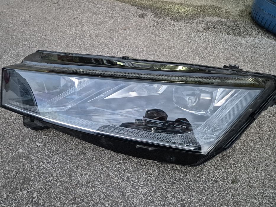 Ляв фар Шкода Октавия IV лед фар Skoda Octavia 4