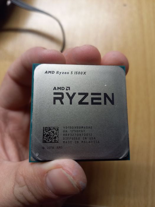 Процессор AMD Ryzen 5 1500X (4 ядра / 8 потоков, AM4)