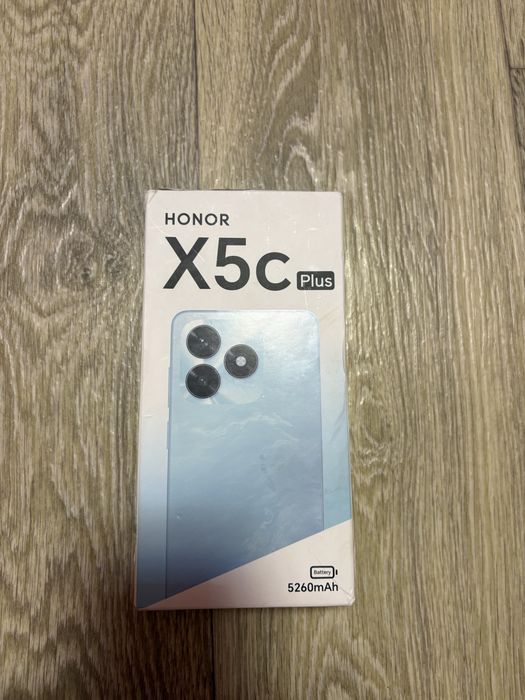 Телефон Honor X5c plus. Неизползван. Идва със зарядно