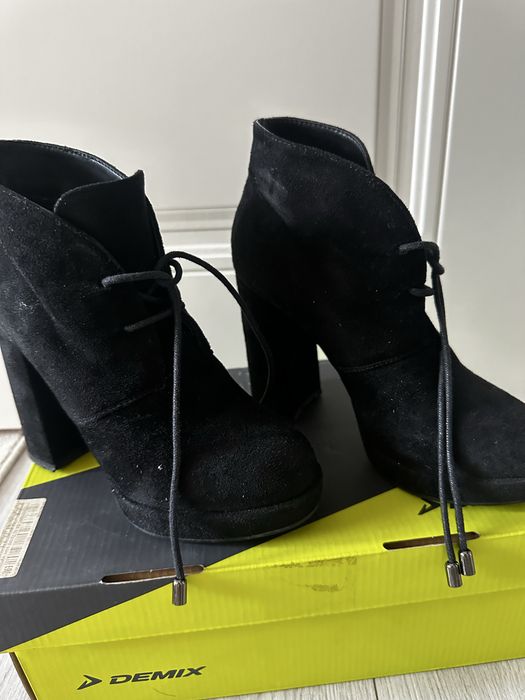 Женские  ботильоны нубук