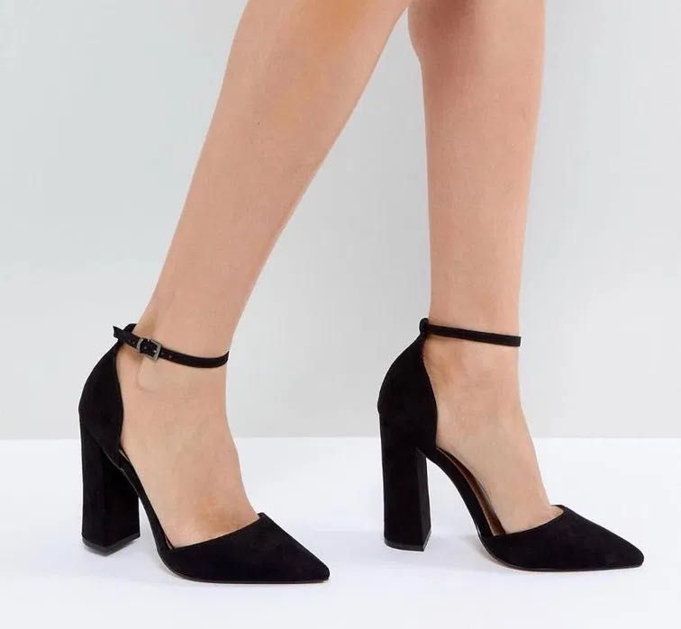 Черные туфли красивые