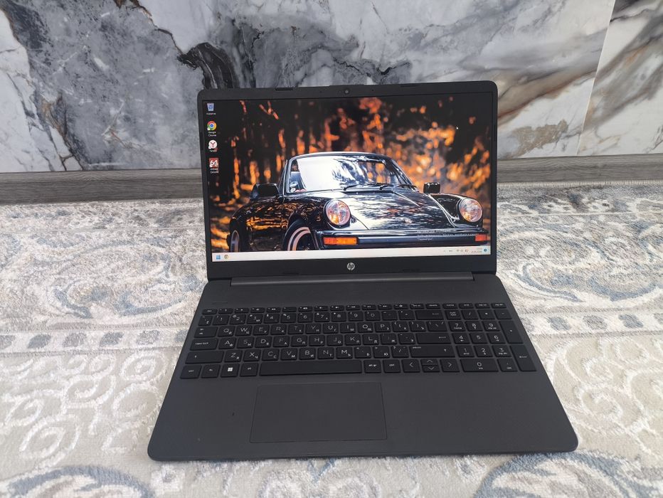 Ноутбук HP 15.6" (AMD Athlon Silver / 4GB RAM / Radeon Graphics)