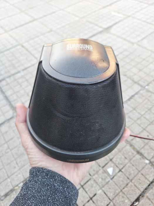 Тонколони  Universum