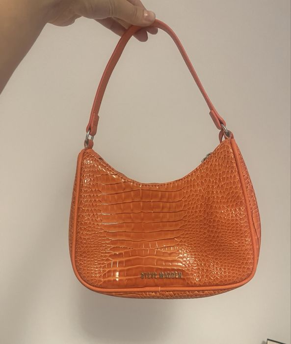 Шапка Zara, чанти steve madden