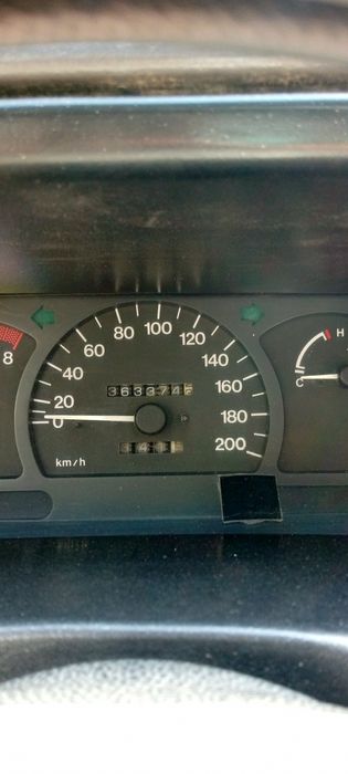 Daewoo Nexia 2000год