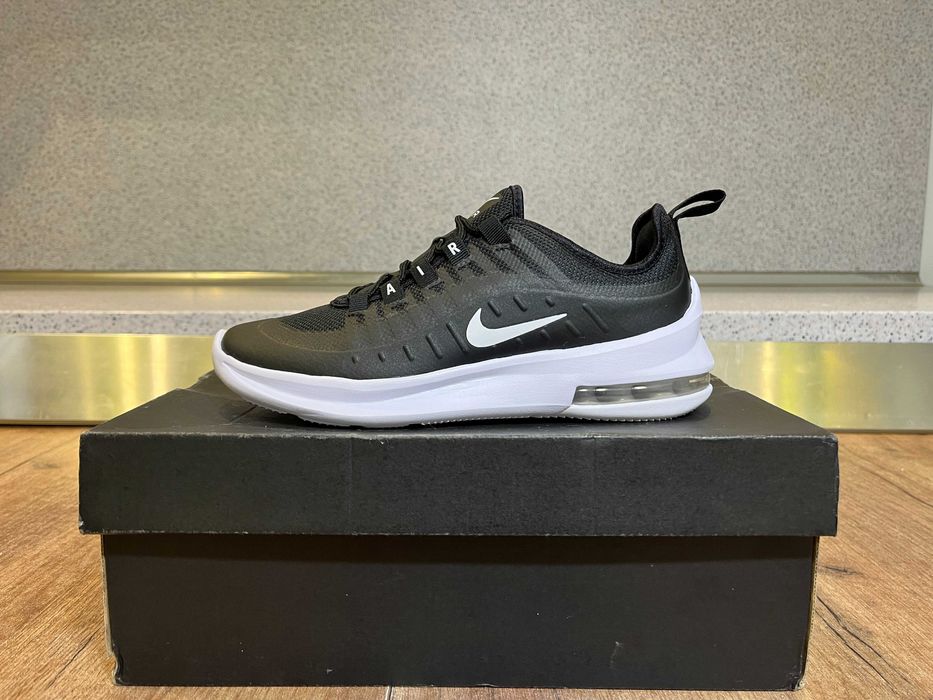 ОРИГИНАЛНИ *** Nike Air Max Axis / Black White