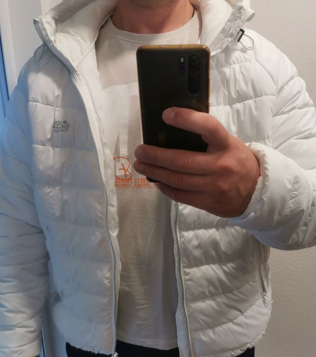 Мъжко зимно яке.