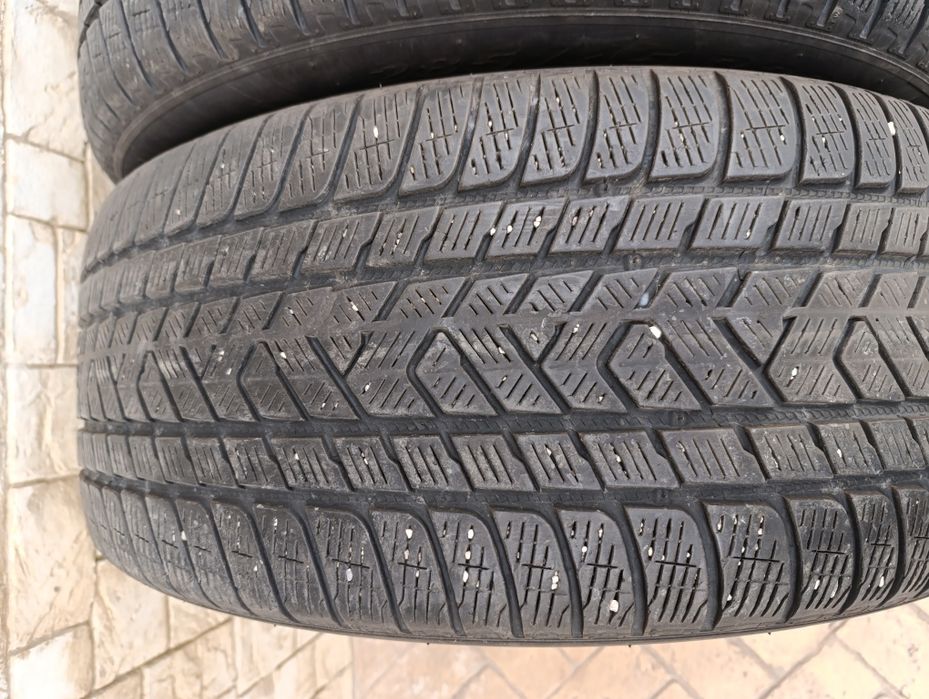 Зимни гуми Pirelli 285/45/22  Scorpion