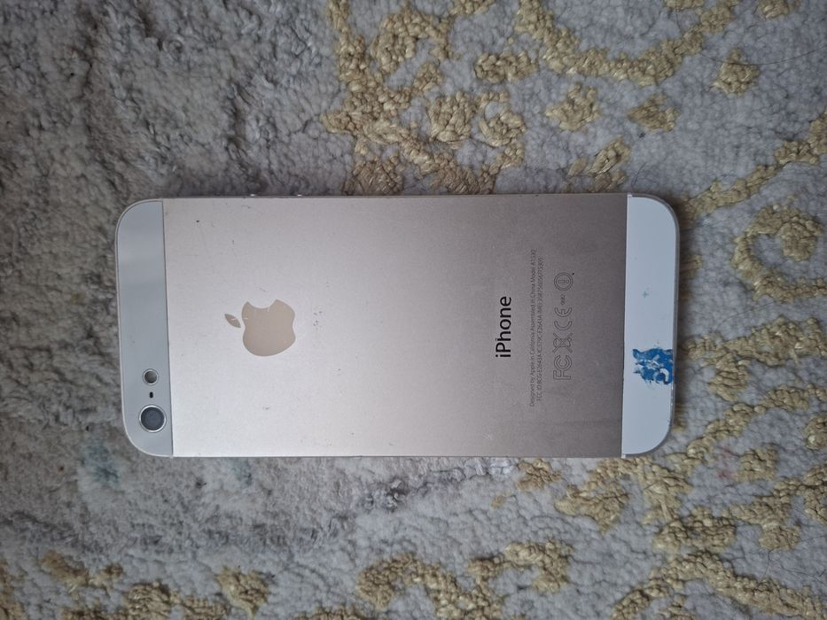 Telefon Iphone 5