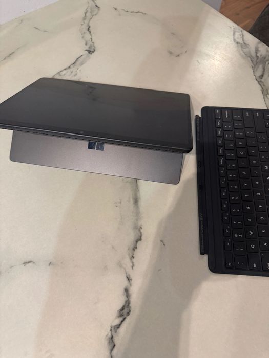 Microsoft Surface Pro 8 на windows . Сенсорный Ноутбук - планшет