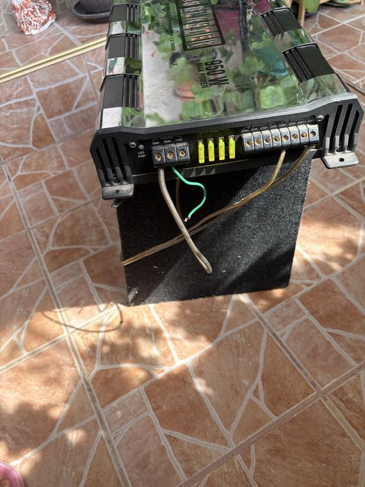 Субуфер и Усилвател за кола herts 950W