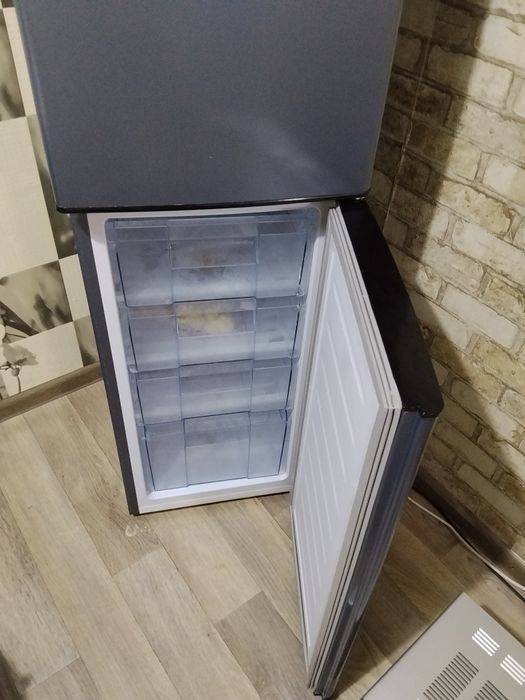 Продам холодильник б/у