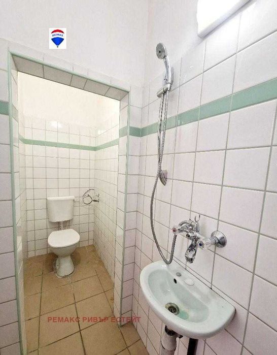 Продава се Офис в Русе, Център - 22 кв.м за 3087 €/кв.м - Снимка #4