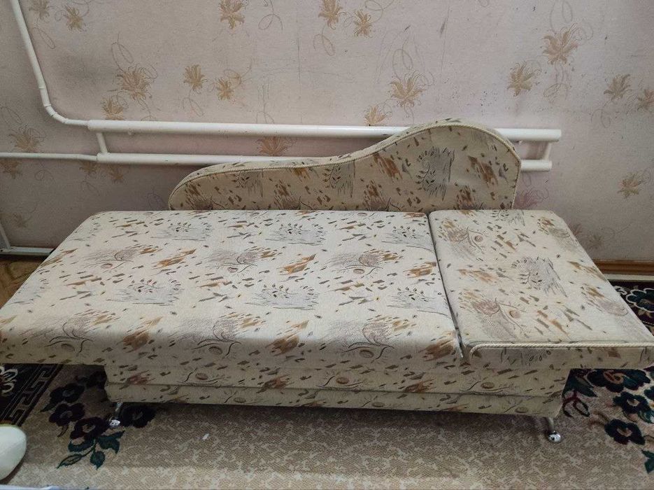 Продаётся диван трансформер в хорошем состоянии