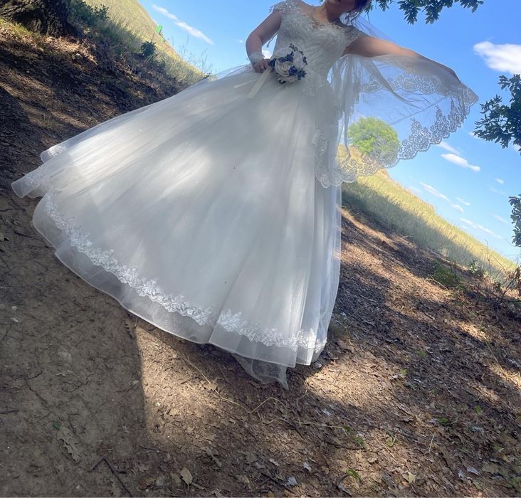 Булченска рокля без обръч стандарт размер