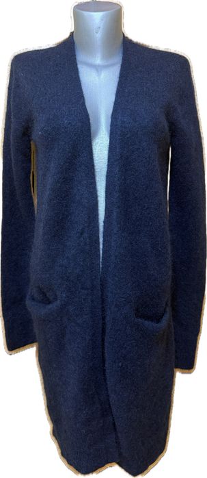 Нова жилетка.SECOND FEMALE. 34% Kid mohair, 34%вълна.Размер S/ XS.