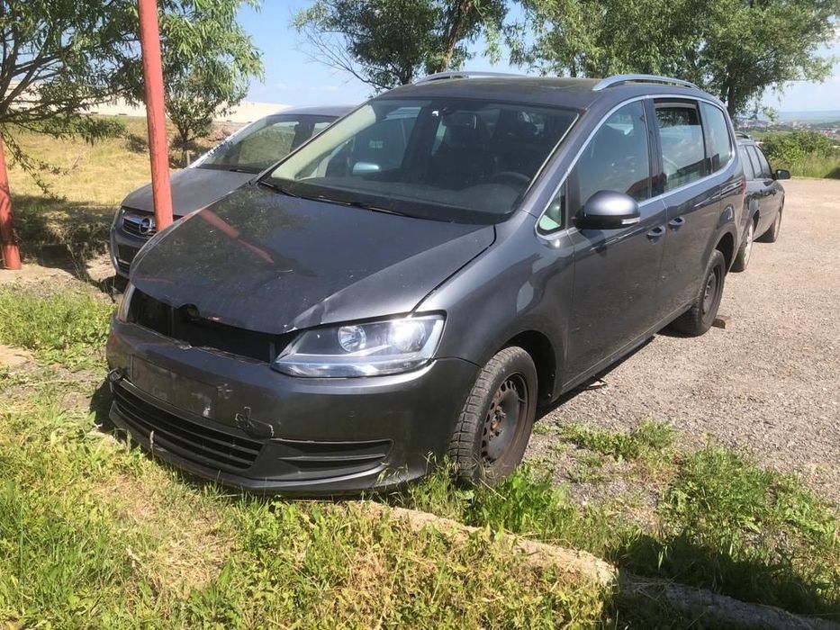 Dezmembrez piese VW Sharan 2014