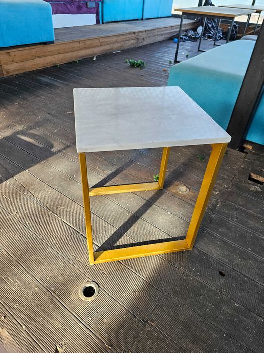 Мраморни масички